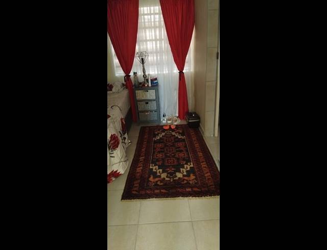 1 BEDROOM FLAT FOR SALE IN SELECTION PARK